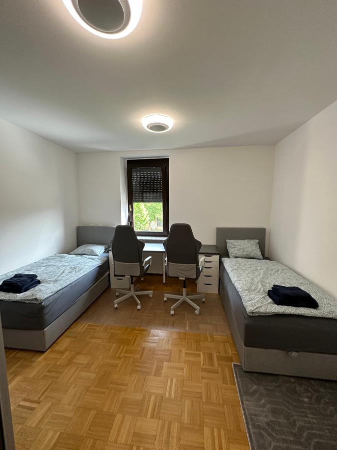 Granny'S Vintage Chic Apartment Maribor Bagian luar foto